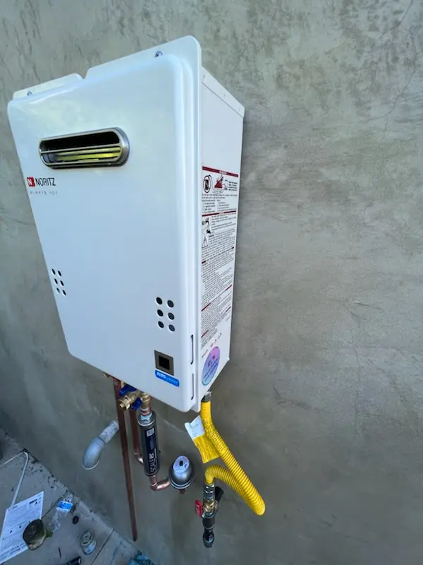 Tankless water heater installation for Reedley homes